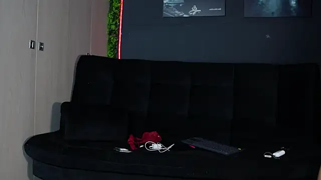 Snapshot of Austin_bolt chatting on 01-12-26, 02:17 Austin bolt online show from 01-12-26, 02:17