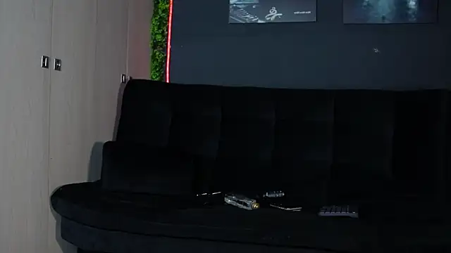 Snapshot of Austin_bolt chatting on 01-14-26, 02:50 Austin bolt online show from 01-14-26, 02:50