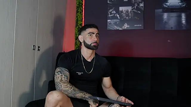 Snapshot of Austin_bolt chatting on 01-17-26, 03:00 Austin bolt online show from 01-17-26, 03:00