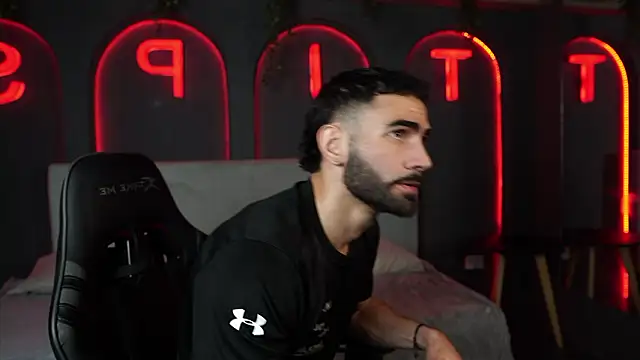 Snapshot of Austin_bolt chatting on 02-06-26, 02:38 Austin bolt online show from 02-06-26, 02:38