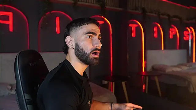 Snapshot of Austin_bolt chatting on 02-07-26, 02:15 Austin bolt online show from 02-07-26, 02:15