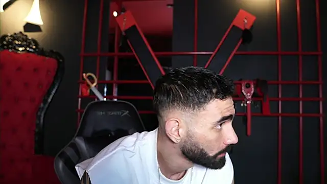 Snapshot of Austin_bolt chatting on 03-13-26, 02:07 Austin bolt online show from 03-13-26, 02:07