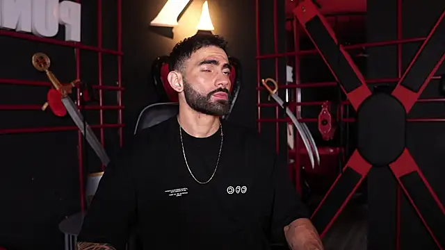 Snapshot of Austin_bolt chatting on 04-05-26, 01:47 Austin bolt online show from 04-05-26, 01:47