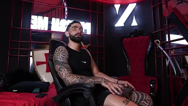 Snapshot of Austin_bolt chatting on 04-11-26, 01:32 Austin bolt online show from 04-11-26, 01:32