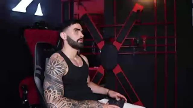 Snapshot of Austin_bolt chatting on 04-16-26, 01:39 Austin bolt online show from 04-16-26, 01:39