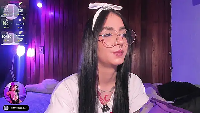 Alice woodville online show from 11-28-25, 01:41