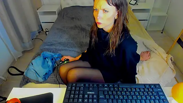 Elizabe th online show from 01-22-25, 12:48