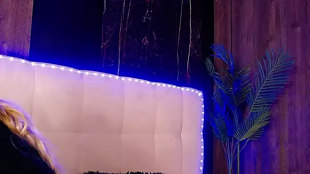 MelanieBrownn online show from 02-19-26, 06:42