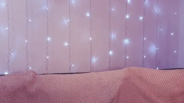 KimWilli online show from 12-26-24, 04:25