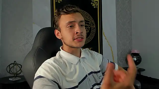 Desmon Clark online show from 02-05-25, 10:12