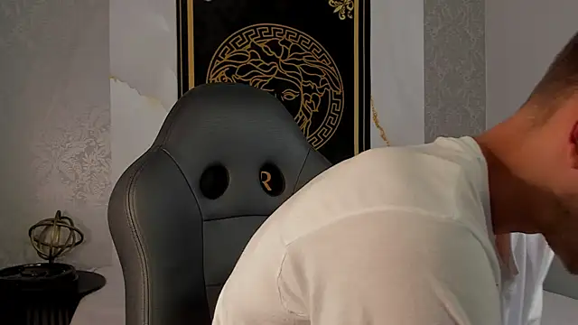 Desmon Clark online show from 02-25-25, 12:25