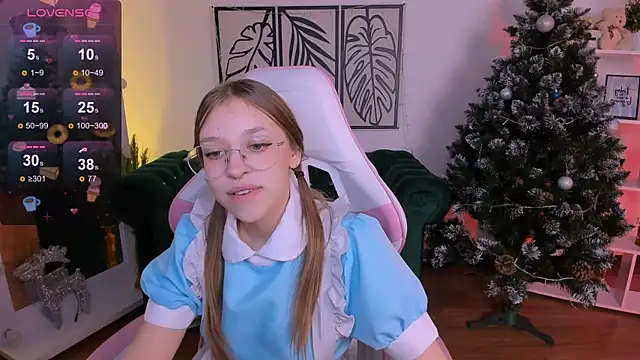 Snapshot of LayriantaVee chatting on 01-11-25, 07:17 LayriantaVee online show from 01-11-25, 07:17