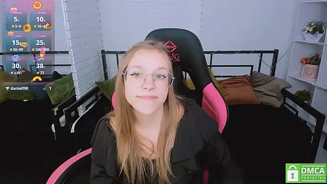 Snapshot of LayriantaVee chatting on 01-21-25, 09:57 LayriantaVee online show from 01-21-25, 09:57