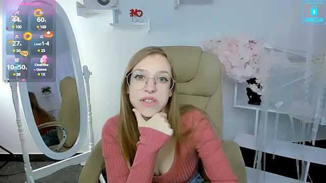 Snapshot of LayriantaVee chatting on 02-03-25, 06:56 LayriantaVee online show from 02-03-25, 06:56