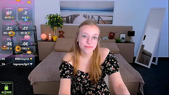 Snapshot of LayriantaVee chatting on 02-13-25, 10:12 LayriantaVee online show from 02-13-25, 10:12