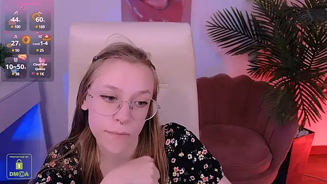 Snapshot of LayriantaVee chatting on 03-14-25, 01:35 LayriantaVee online show from 03-14-25, 01:35