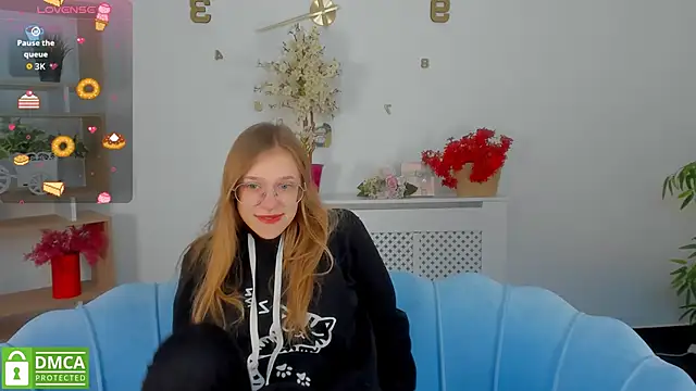 Snapshot of LayriantaVee chatting on 10-07-25, 06:21 LayriantaVee online show from 10-07-25, 06:21