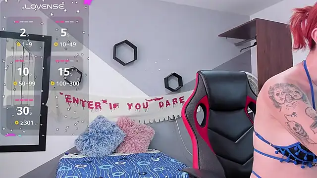 Danniela rivera online show from 12-13-24, 03:11