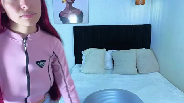 Scarlett  bell online show from 10-01-25, 01:17