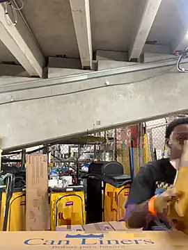 Snapshot of TransboyJay chatting on 01-30-25, 06:43 TransboyJay online show from 01-30-25, 06:43