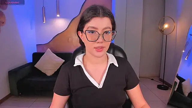 Snapshot of AmberFarrell chatting on 11-10-25, 08:19 AmberFarrell online show from 11-10-25, 08:19