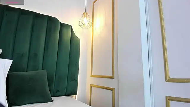 HannaPaola online show from 03-12-25, 01:47