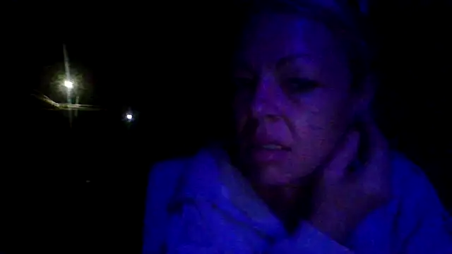 Snapshot of rileyraerhoads chatting on 09-24-25, 10:29 rileyraerhoads online show from 09-24-25, 10:29
