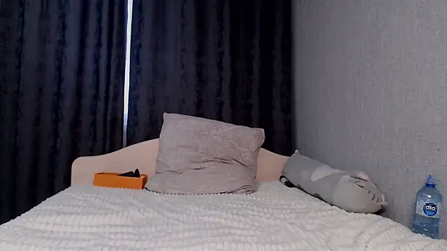 Snapshot of Anna_Curvy chatting on 01-23-25, 03:58 Anna Curvy online show from 01-23-25, 03:58