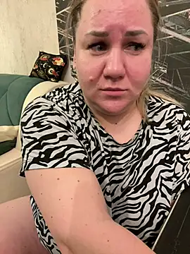 Snapshot of Anna_Curvy chatting on 03-13-25, 02:55 Anna Curvy online show from 03-13-25, 02:55