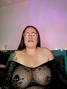 Snapshot of soofy__ chatting on 11-03-25, 04:47 soofy online show from 11-03-25, 04:47