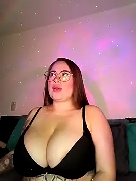 soofy   online show from 04-19-26, 04:23