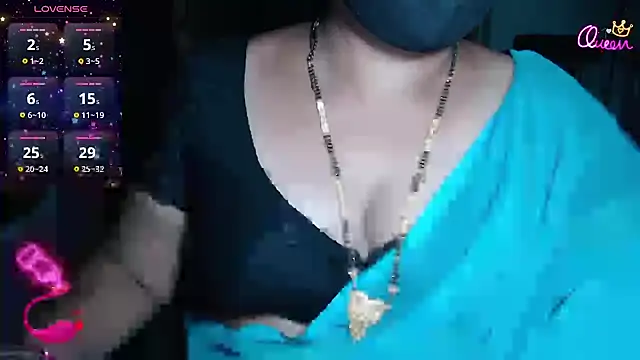 Snapshot of Queen_sakshi chatting on 04-21-26, 04:12 Queen sakshi online show from 04-21-26, 04:12