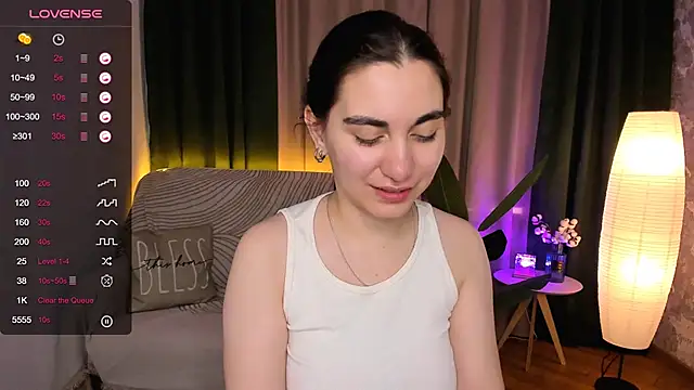 hannacheekss  online show from 12-07-24, 05:15