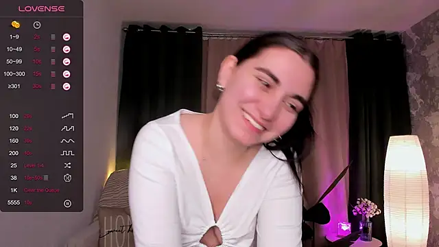 hannacheekss  online show from 02-17-25, 03:09