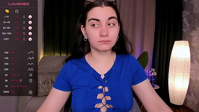 hannacheekss  online show from 02-26-25, 02:04