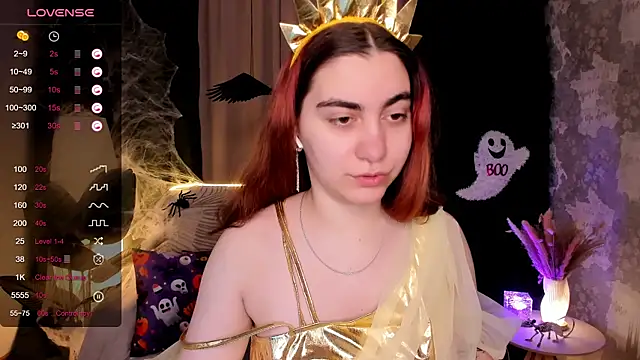 hannacheekss  online show from 10-31-25, 02:01