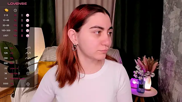 hannacheekss  online show from 03-28-26, 02:11