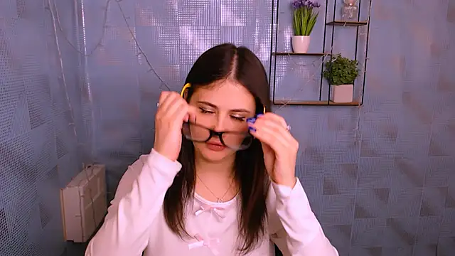 AliceSexyyy  online show from 01-06-25, 01:30