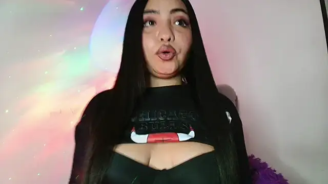 Snapshot of Dailyn_Adams chatting on 01-28-25, 05:00 Dailyn Adams online show from 01-28-25, 05:00