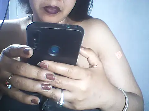 Snapshot of layanah12 chatting on 07-04-26, 10:49 layanah12 online show from 07-04-26, 10:49