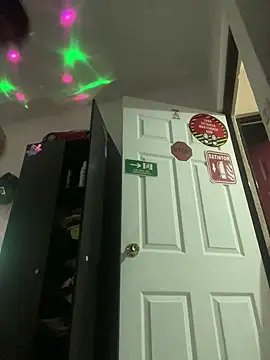 Snapshot of Hxnsovrgon chatting on 01-01-25, 01:15 Hxnsovrgon online show from 01-01-25, 01:15