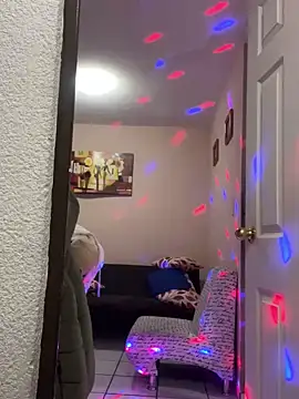 Snapshot of Hxnsovrgon chatting on 01-02-25, 06:18 Hxnsovrgon online show from 01-02-25, 06:18