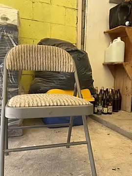 Snapshot of Hxnsovrgon chatting on 02-27-25, 04:32 Hxnsovrgon online show from 02-27-25, 04:32