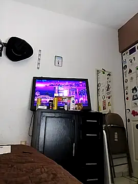 Snapshot of Hxnsovrgon chatting on 09-26-25, 03:10 Hxnsovrgon online show from 09-26-25, 03:10