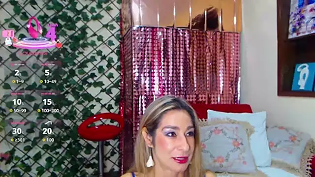 Madam dali online show from 10-07-25, 01:08