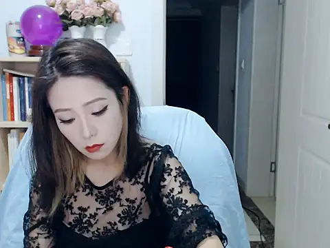 SuSushi728 online show from 06-25-26, 04:11
