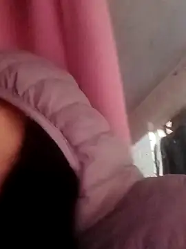 Snapshot of Tefannyy_ chatting on 12-21-24, 09:12 Tefannyy online show from 12-21-24, 09:12