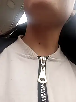 Snapshot of Tefannyy_ chatting on 03-17-25, 03:50 Tefannyy online show from 03-17-25, 03:50