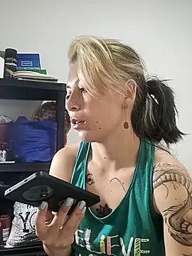 Tefannyy  online show from 04-20-26, 01:25