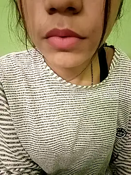 Snapshot of EACH_555 chatting on 12-19-25, 07:48 EACH 555 online show from 12-19-25, 07:48